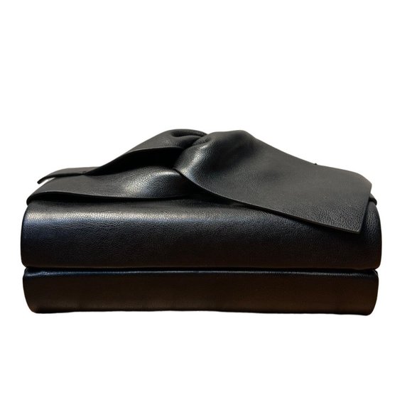 Isti Black Bow Clutch Bag - Picture 6 of 9